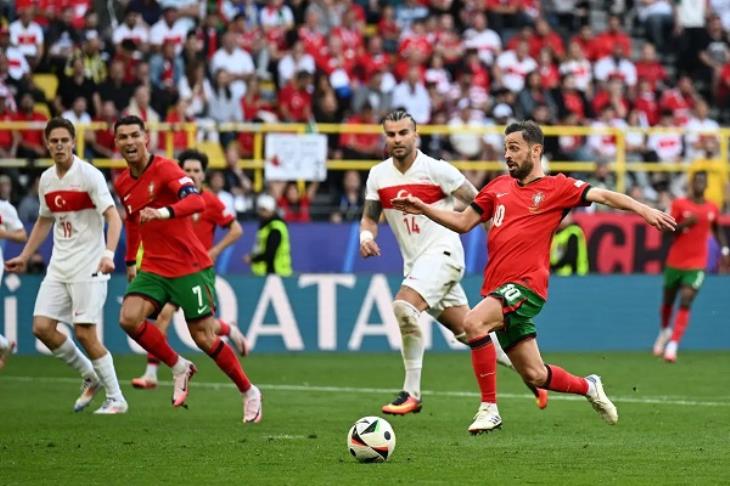 "أول مباراة نخسرها واستعداد جيد".. تعليق مدرب البرتغال على الهزيمة من جورجيا